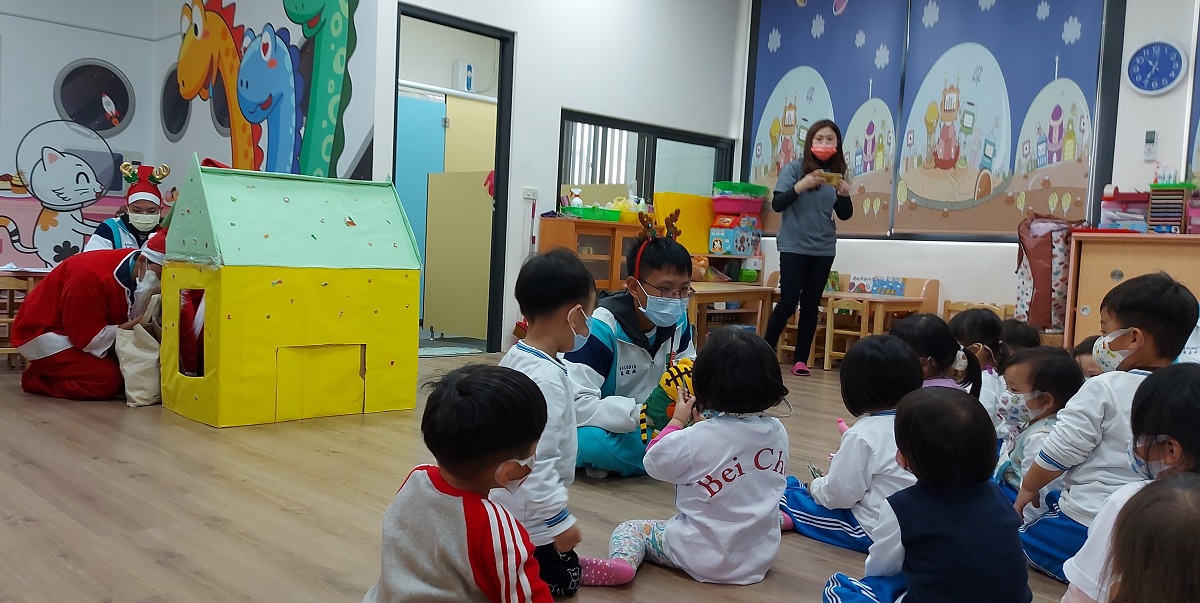 聖誕節多元學習　北高、北辰附幼用英文說故事 - https://www.watchmedia01.com