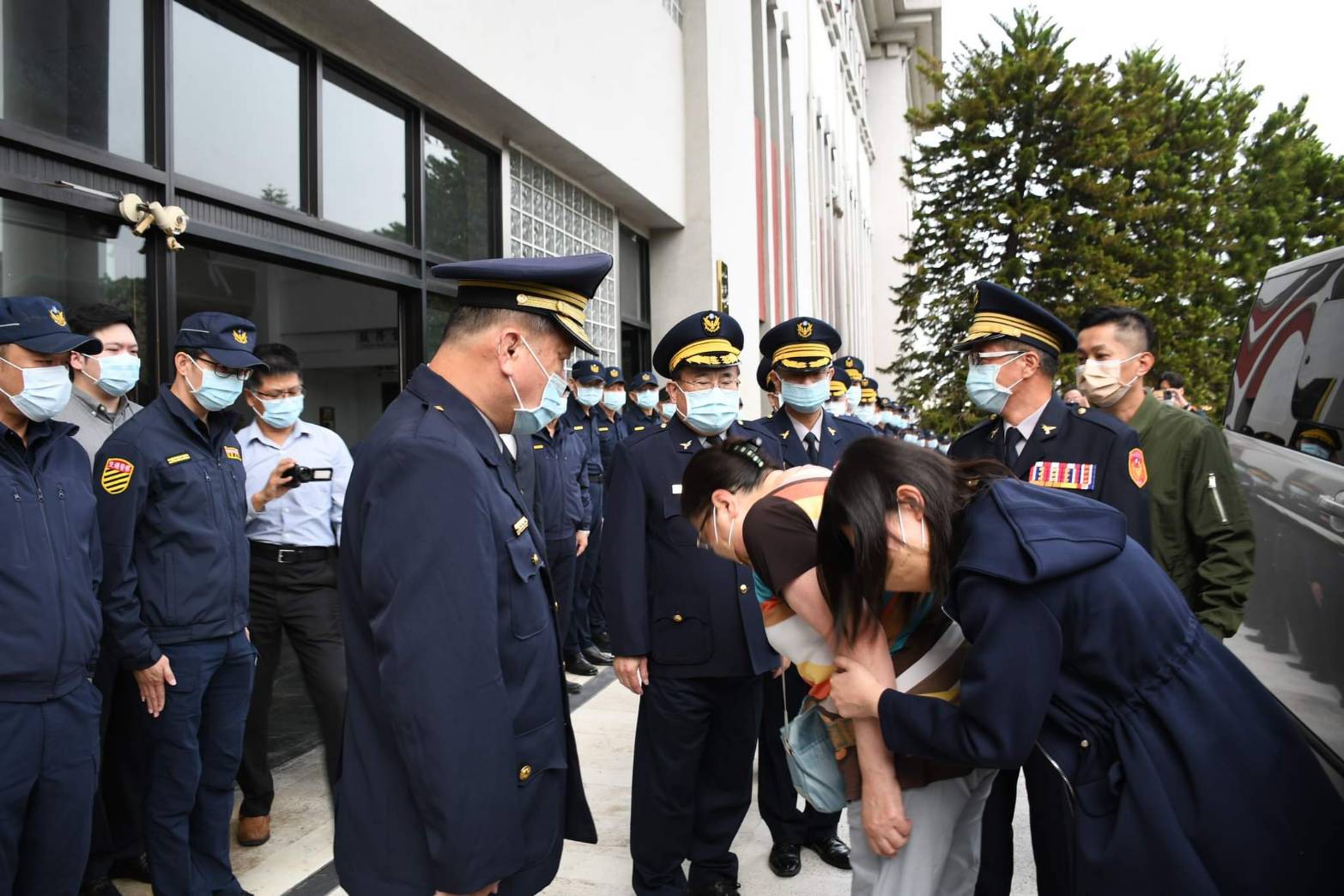 雲林縣警局長朱宗泰病逝 同袍及各界婉惜列隊恭送 - https://www.watchmedia01.com