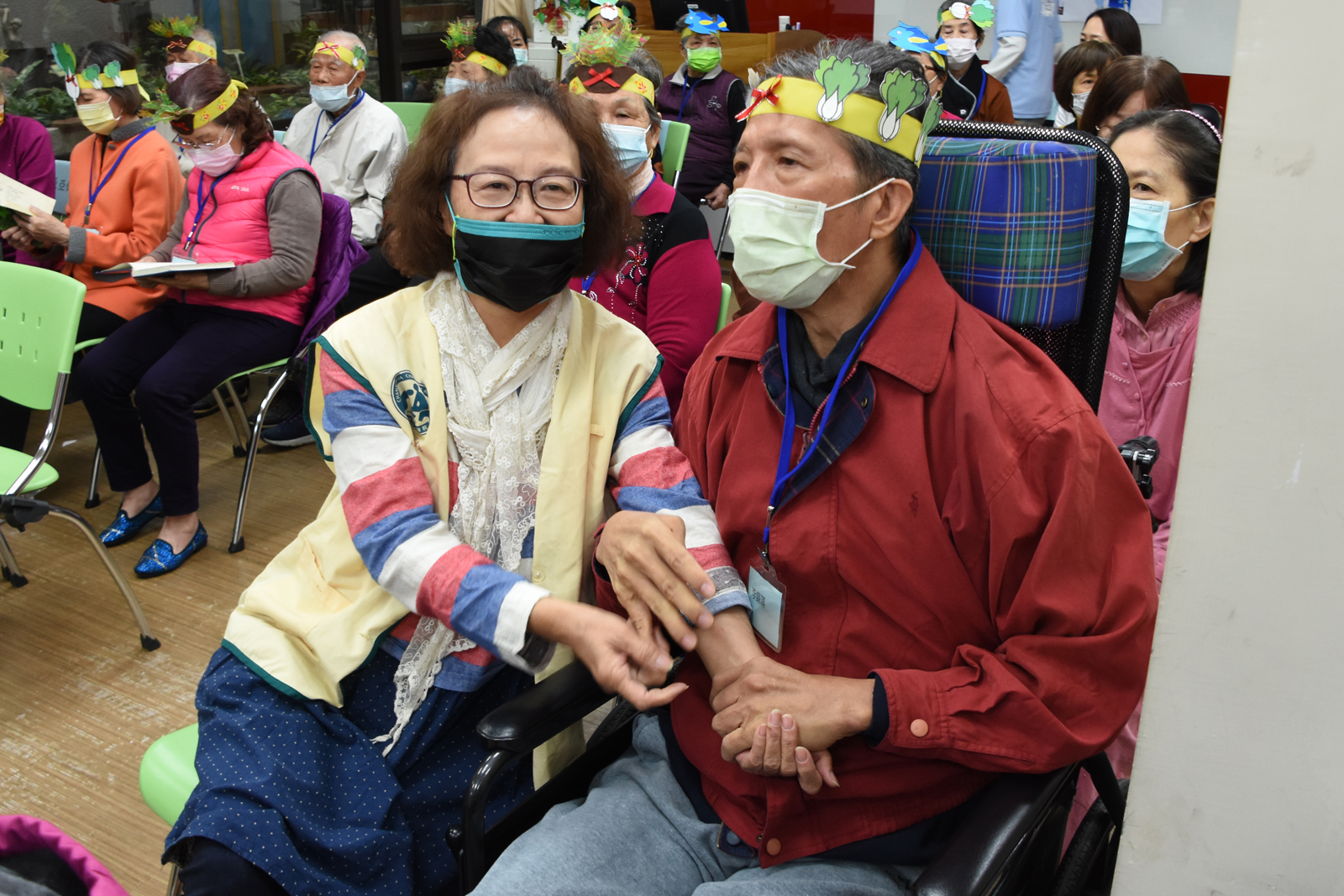 影／《我們都是一家人》 2021歲末感恩　得憶園失智社區據點送牛迎「福」 - https://www.watchmedia01.com