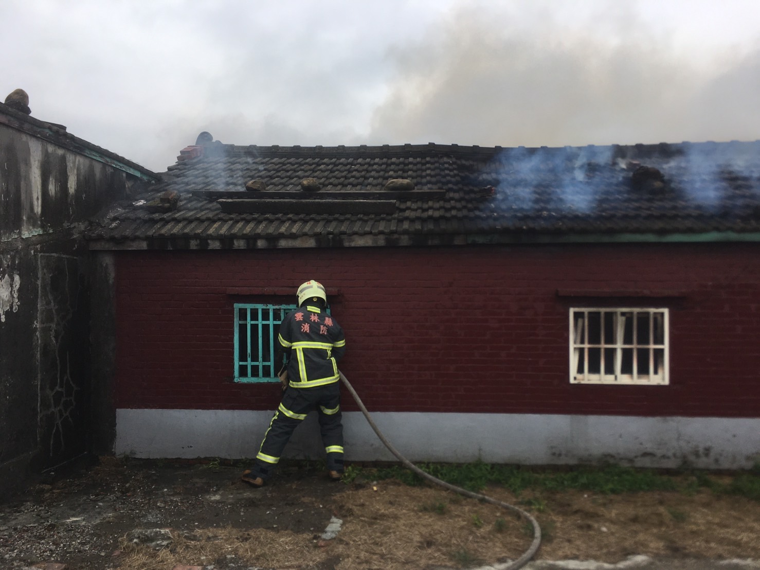 雲林褒忠三合院住宅火警 不良於行林姓屋主罹難 - https://www.watchmedia01.com