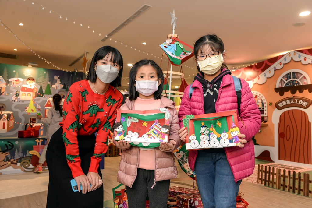 桃園市兒玩館手作立體聖誕賀卡 為嶄新的一年遞上祝福 - https://www.watchmedia01.com