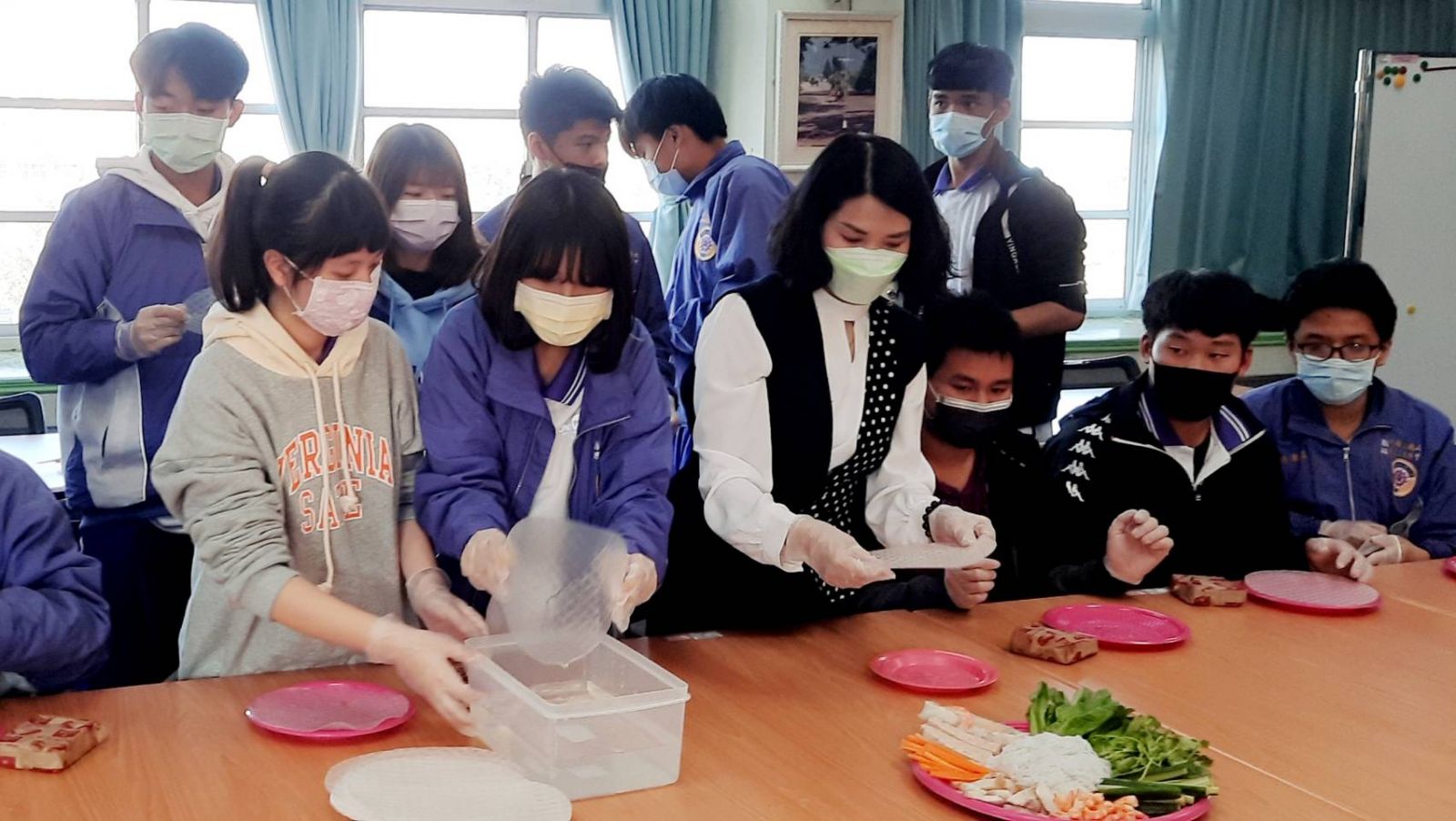 影／二林工商新二代培力計畫　明道大學國際生搭起外婆橋 - https://www.watchmedia01.com