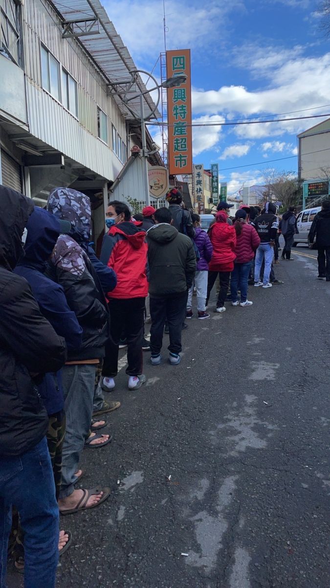 影／圍堵防疫漏洞！移民署不畏低溫挺進深山為移工打疫苗 - https://www.watchmedia01.com