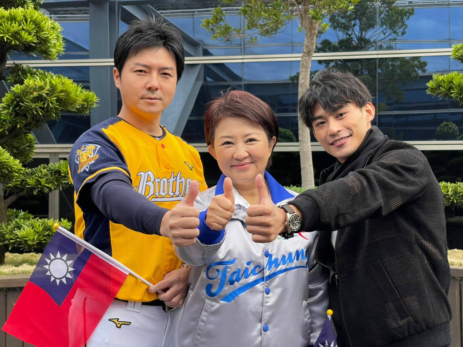 111年元旦升旗 盧秀燕:持續打造幸福宜居的國際化城市 - https://www.watchmedia01.com