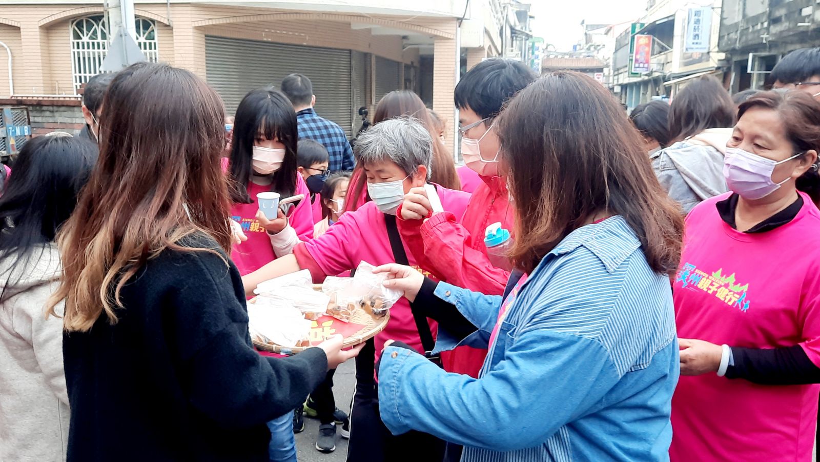 影／最給力　溪州鄉元旦升旗、親子健行、環保造型競賽迎新年 - https://www.watchmedia01.com
