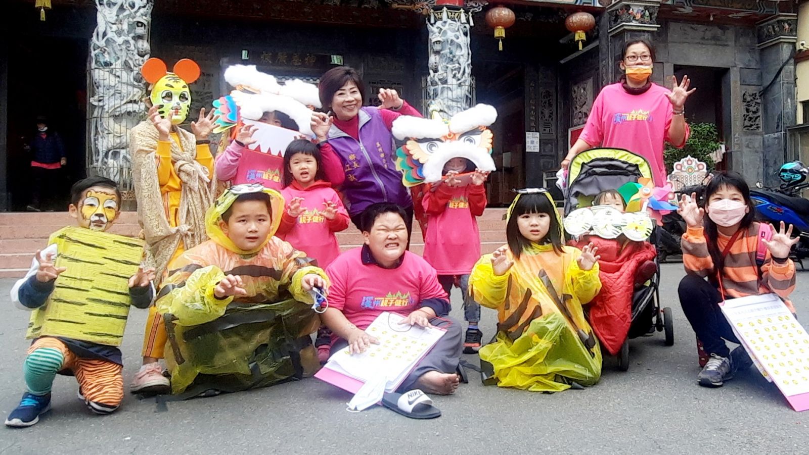 影／最給力　溪州鄉元旦升旗、親子健行、環保造型競賽迎新年 - https://www.watchmedia01.com