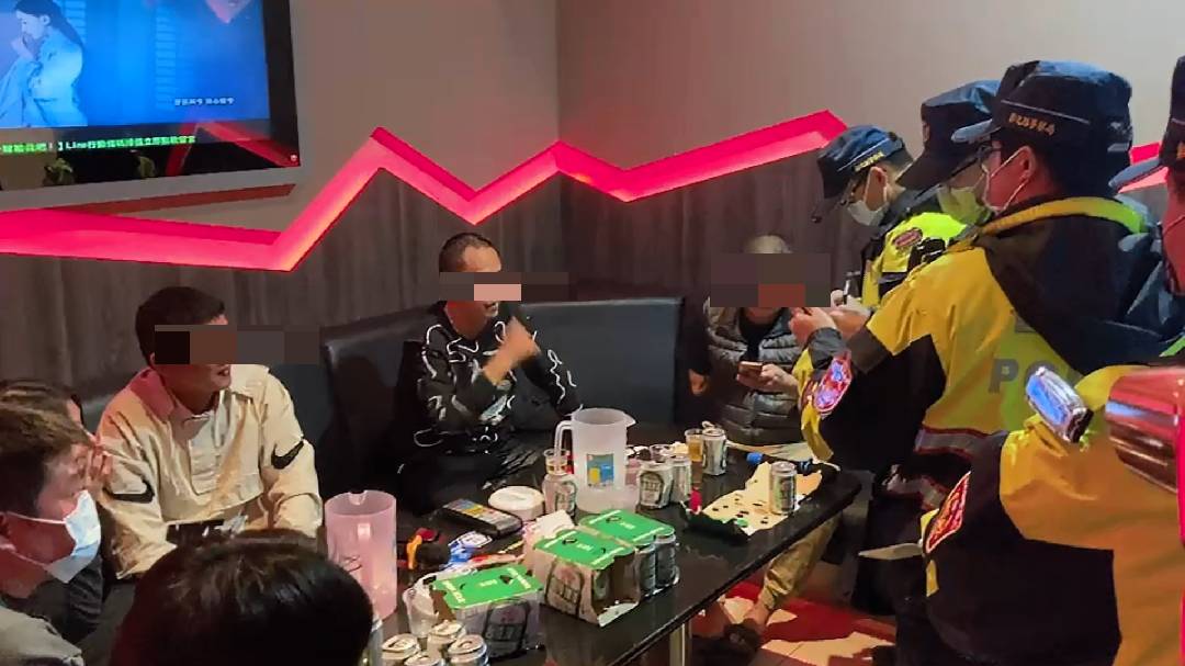 影/跨年不打烊 酒駕大執法 彰警跨年夜查獲14人超標 - https://www.watchmedia01.com