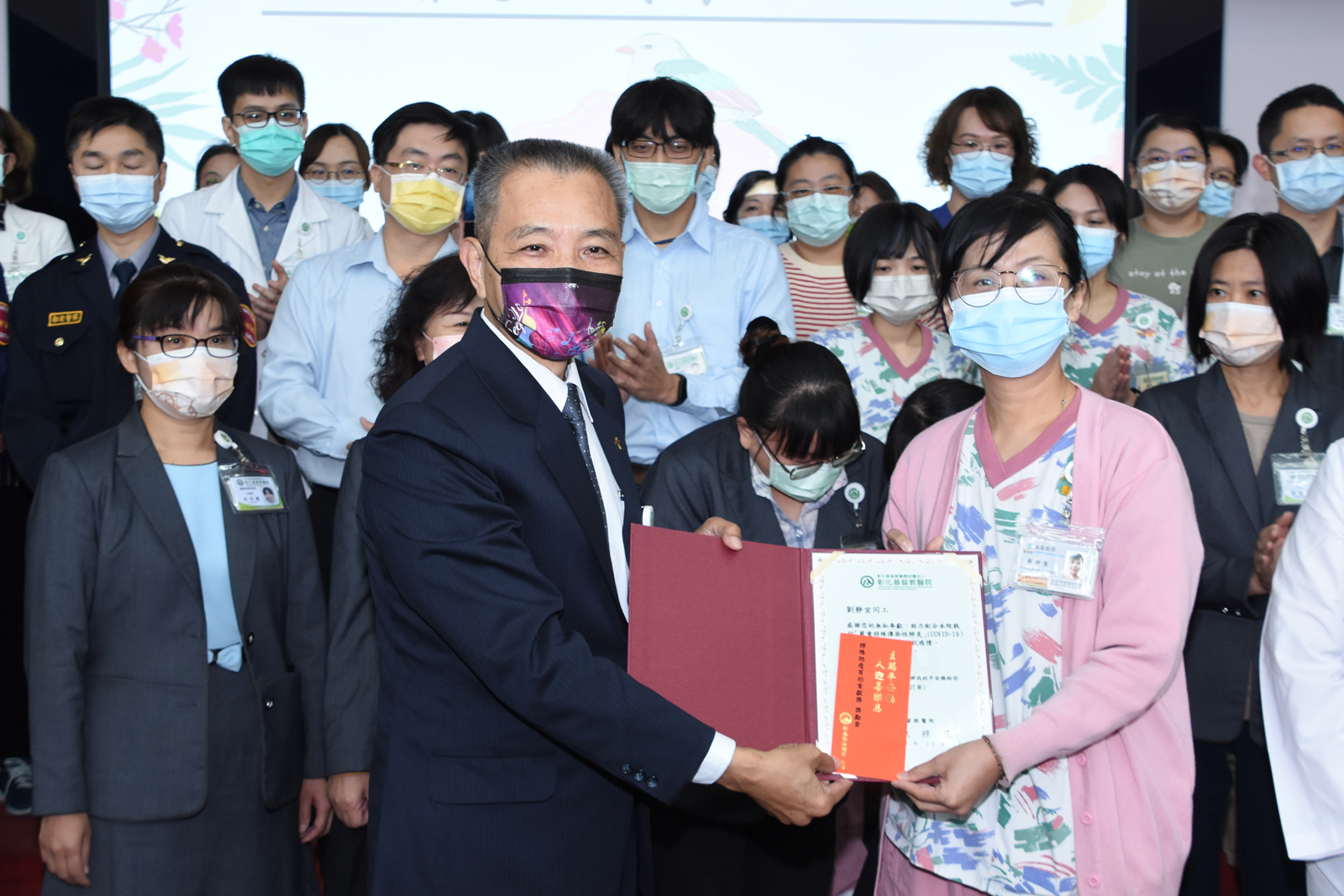 影／防疫挑戰！COVID-19關鍵「疫」戰　彰基感謝員工共創奇蹟 - https://www.watchmedia01.com
