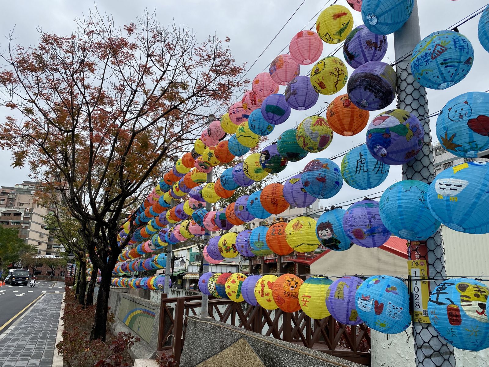 虎生風!市區街道佈置彩繪花燈迎接虎年到來 - https://www.watchmedia01.com