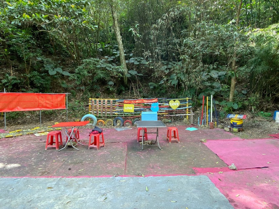 鄉野傳奇 隱身山林的百年石頭土地公 - https://www.watchmedia01.com