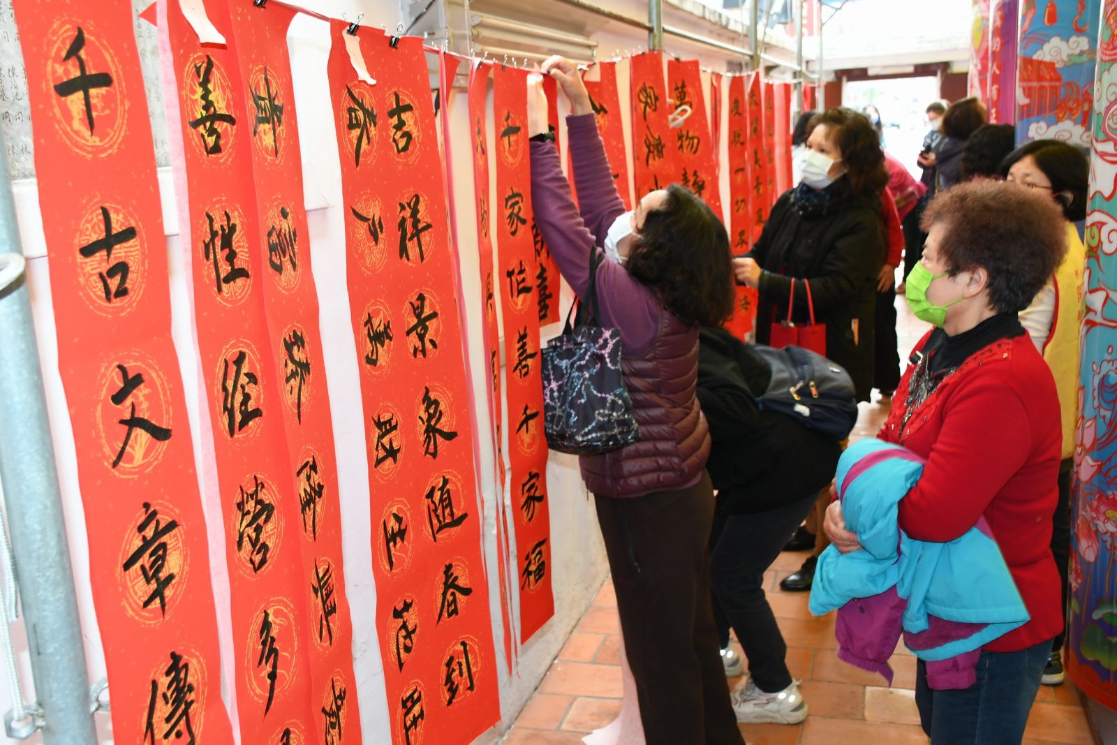 影／迎接虎年 開化寺迎春接福揮毫送春聯 - https://www.watchmedia01.com