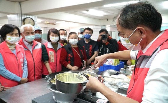 埔里鎮公所走進社區製作蘿蔔糕 食農教育體驗認識優質農產 - https://www.watchmedia01.com