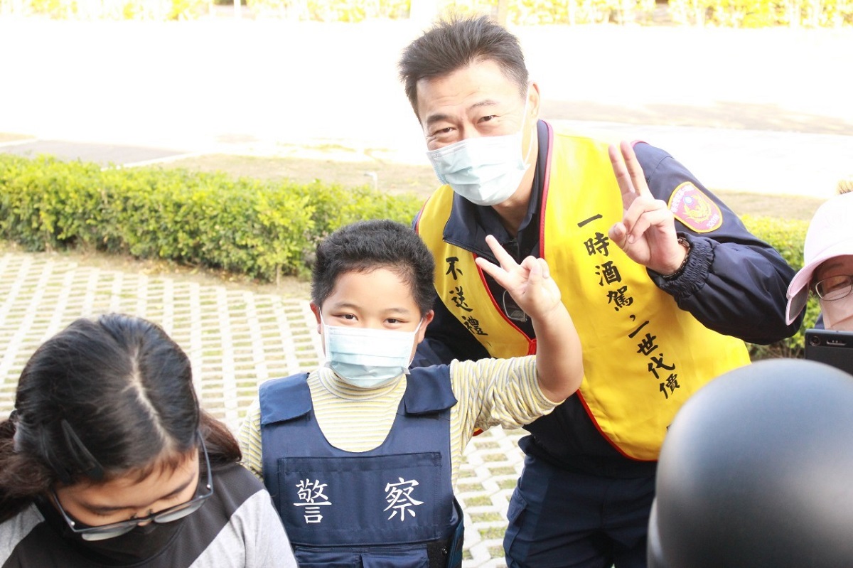國小學童訪中科警察隊　小小波麗士人小志氣高 - https://www.watchmedia01.com