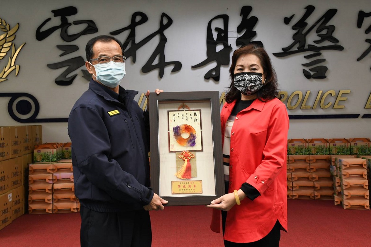 雲林縣警察局結合善心團體　關懷弱勢發放愛心物資 - https://www.watchmedia01.com