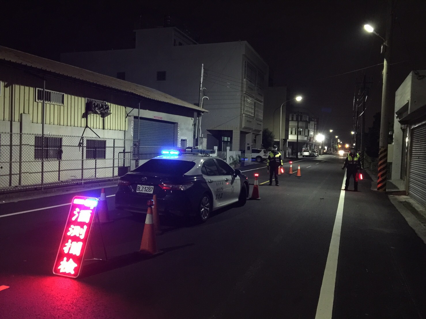 影／移工爛醉如泥酒測1.42爆表　彰警16天鐵腕抓203件酒駕 - https://www.watchmedia01.com