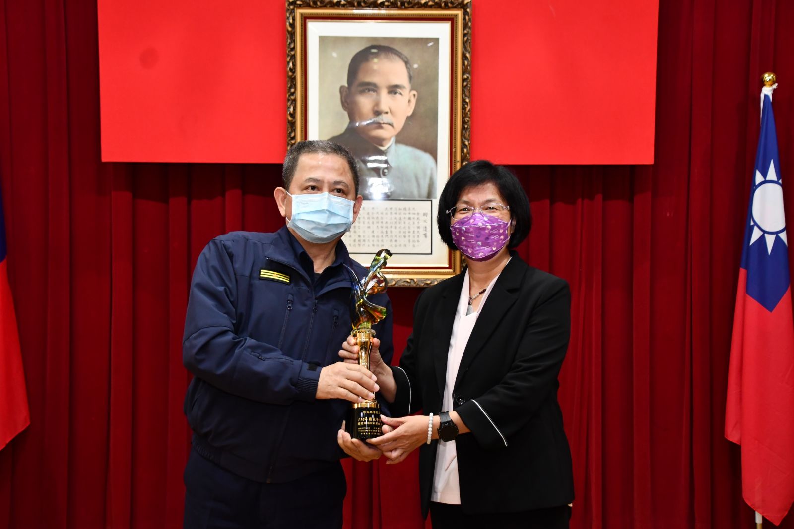 影／雙料殊榮！彰化縣警察局榮獲110年度國家警光獎團體獎及個人獎 - https://www.watchmedia01.com