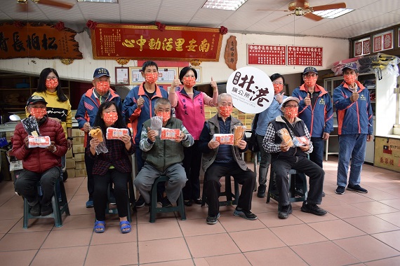 北港鎮公所關懷送暖　一起「罩」顧護獨老 - https://www.watchmedia01.com