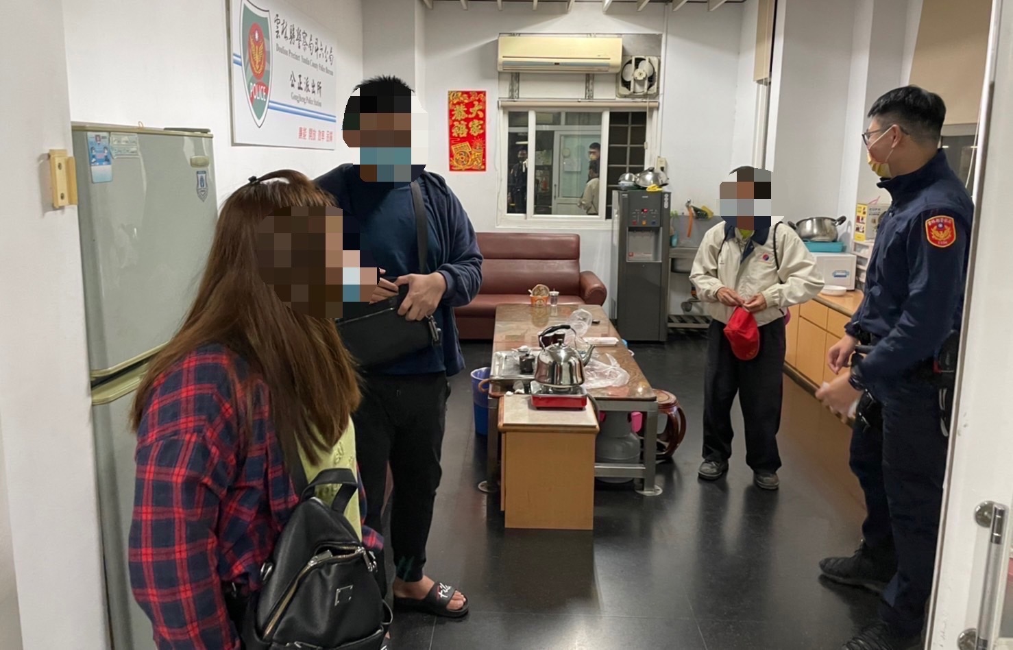 彰化翁騎單車迷途30公里　公正警聯繫家屬協助團聚 - https://www.watchmedia01.com