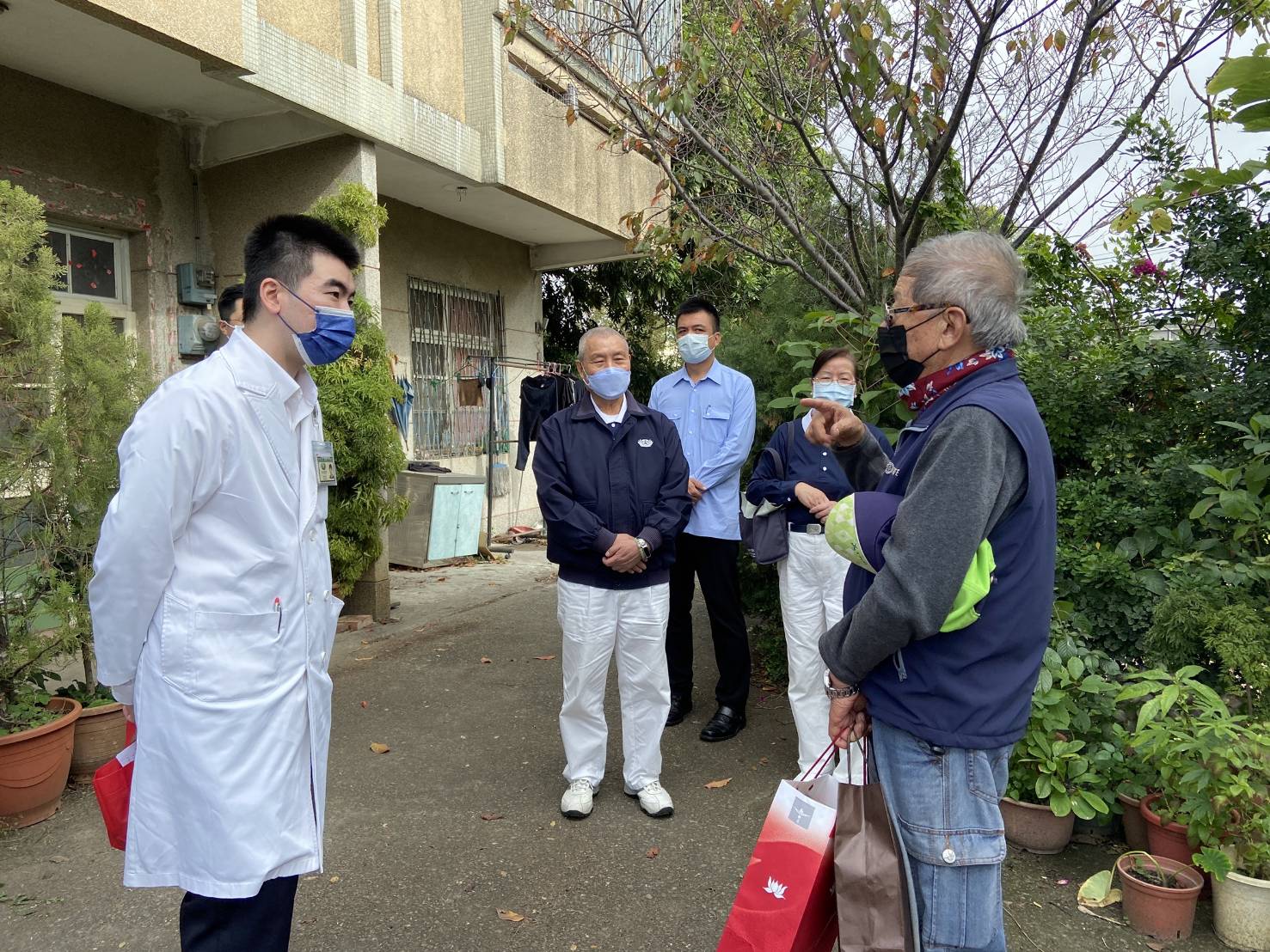 海巡歲末關懷送溫情 各界熱烈響應足甘心 - https://www.watchmedia01.com