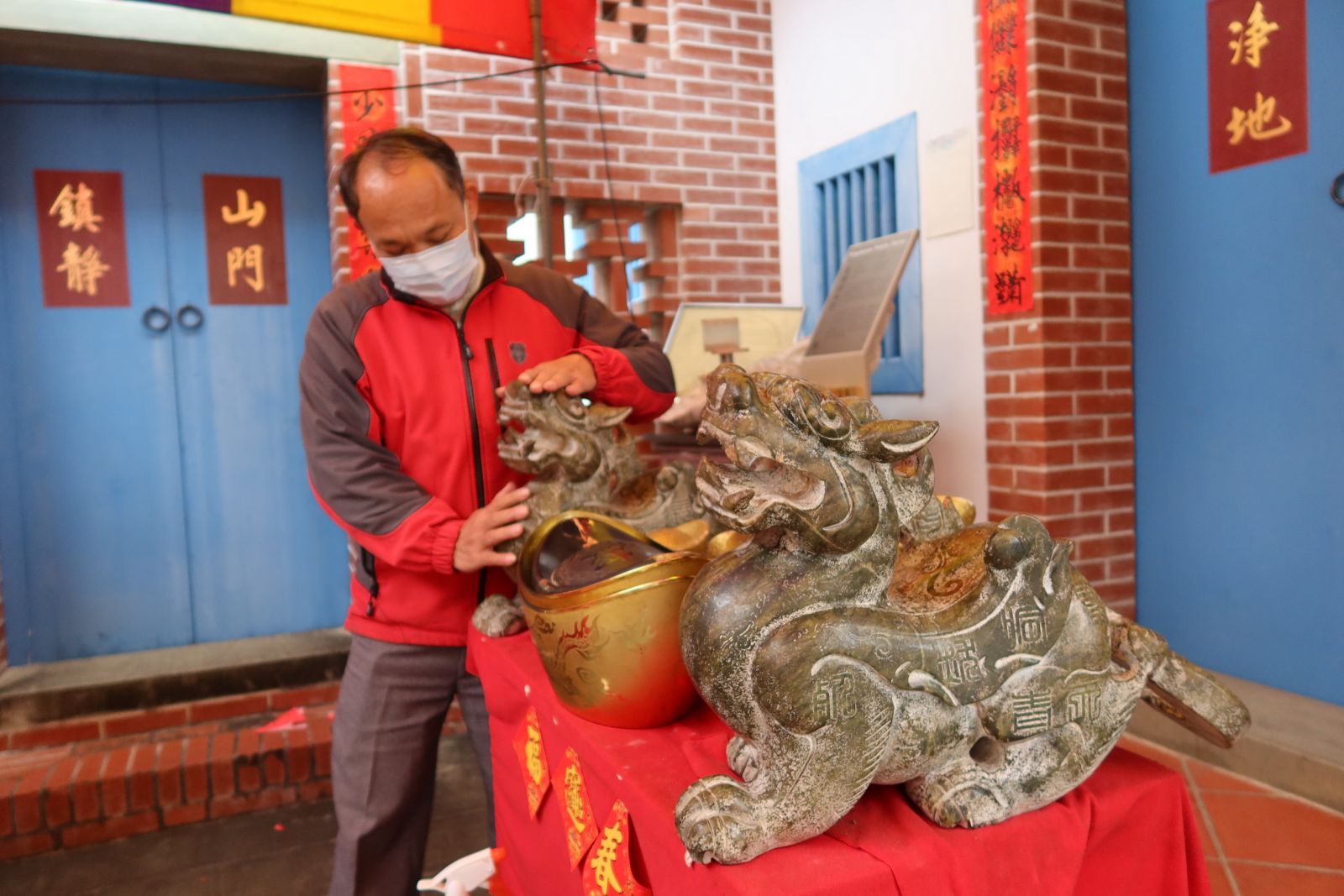 影／「虎哩旺」！社頭清水岩寺貔貅從頭摸到尾，讓您從年頭賺到年尾 - https://www.watchmedia01.com