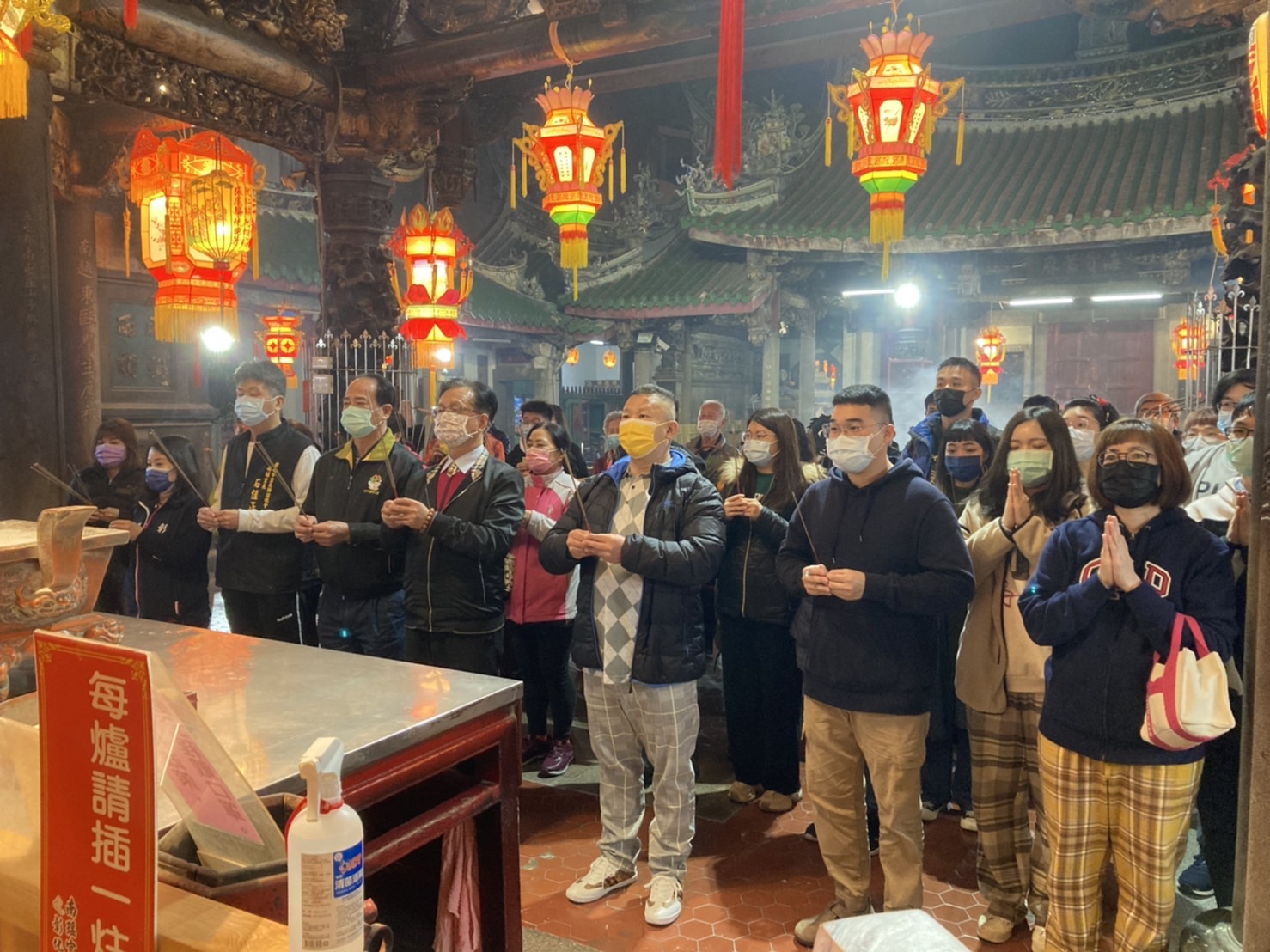 彰化南瑤宮抽出四季籤　今年運勢苦盡甘來、倒吃甘蔗 - https://www.watchmedia01.com