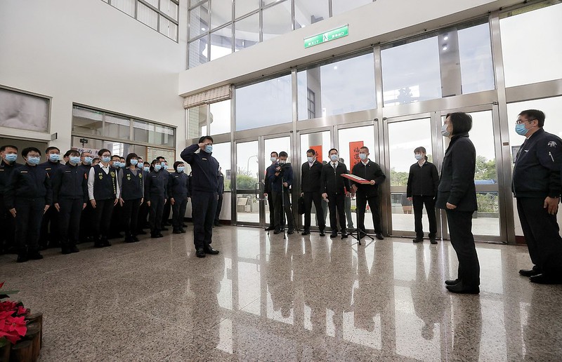 蔡總統春節慰勞南市警歸仁分局　期勉嚴格執法降低酒駕案 - https://www.watchmedia01.com