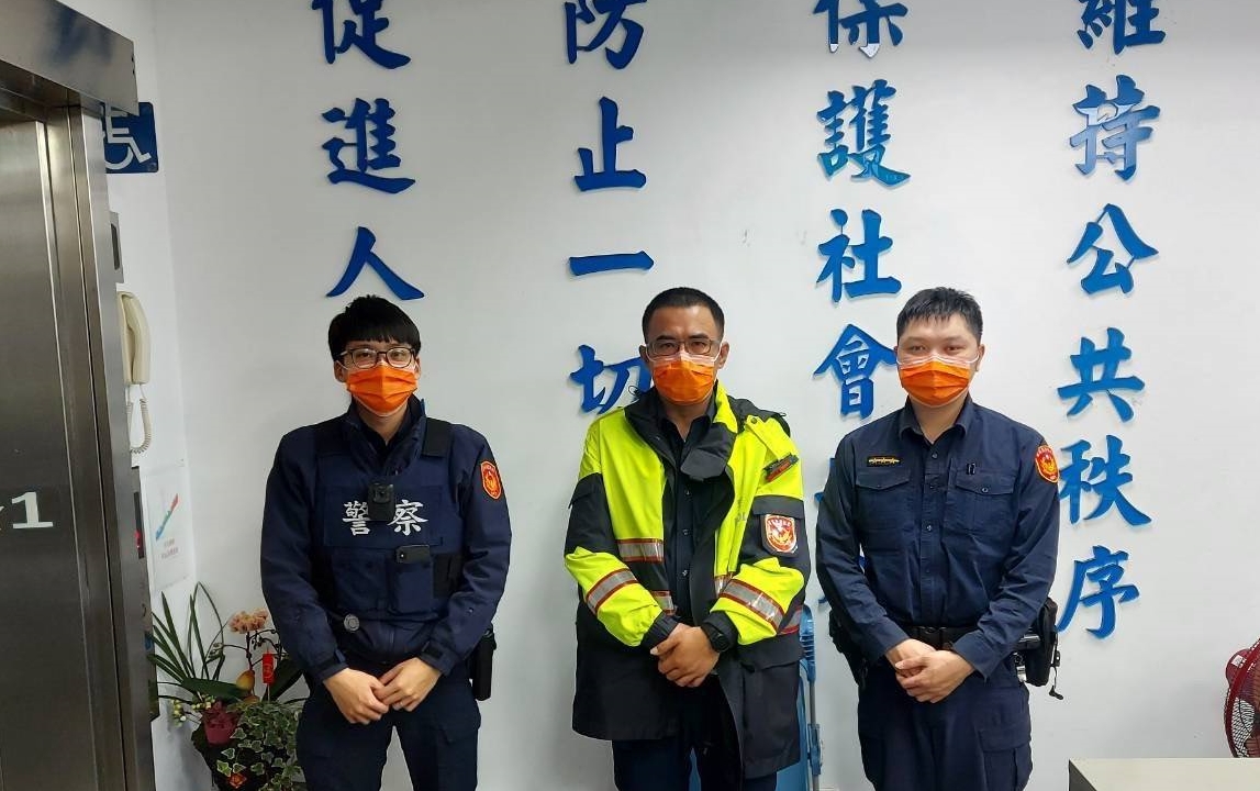 影／北市八旬長者迷航到雲林　臺西暖警10分鐘即刻助團圓 - https://www.watchmedia01.com