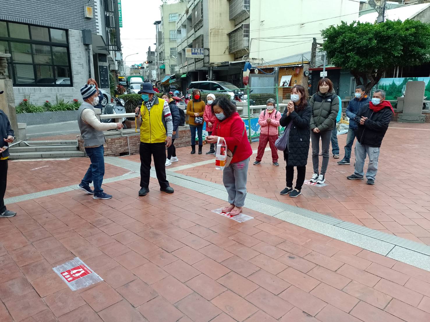 彰化彰邑威惠宮擲筊送招財元寶錢母 鄭宇秀獲連續15個聖杯稱王　 - https://www.watchmedia01.com