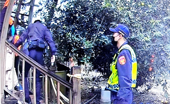 女子春節負氣離家受困 集集警機警尋獲助團圓 - https://www.watchmedia01.com