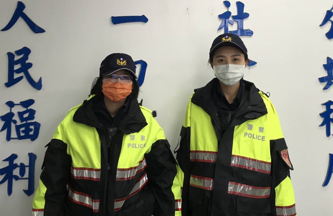 臺61快速道豆腐渣散落滿地　臺西警不畏酷寒速排除傳佳話 - https://www.watchmedia01.com