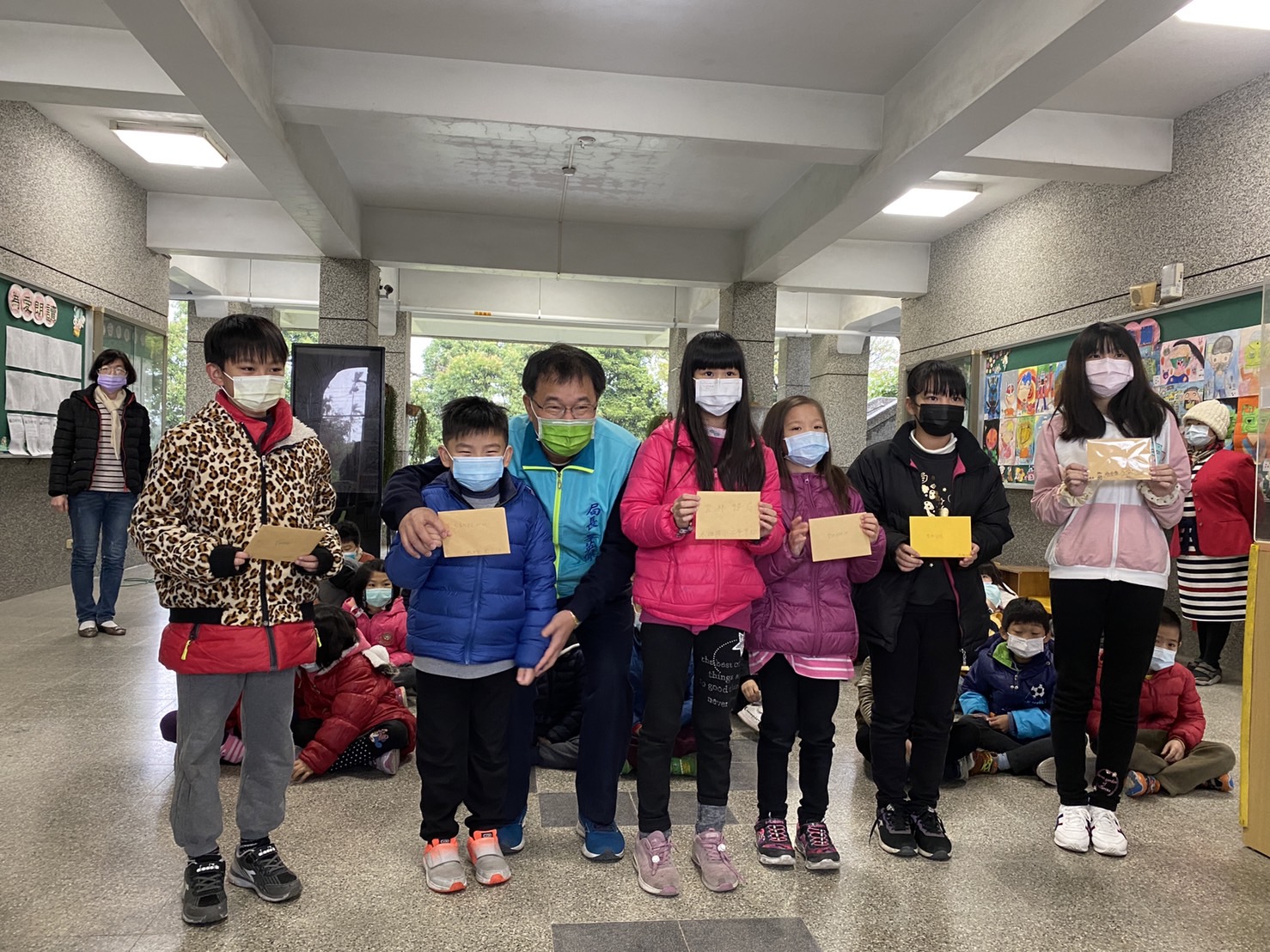 雲林郵局雲遊山海偏鄉送愛 古坑水碓國小學童驚喜取件 - https://www.watchmedia01.com