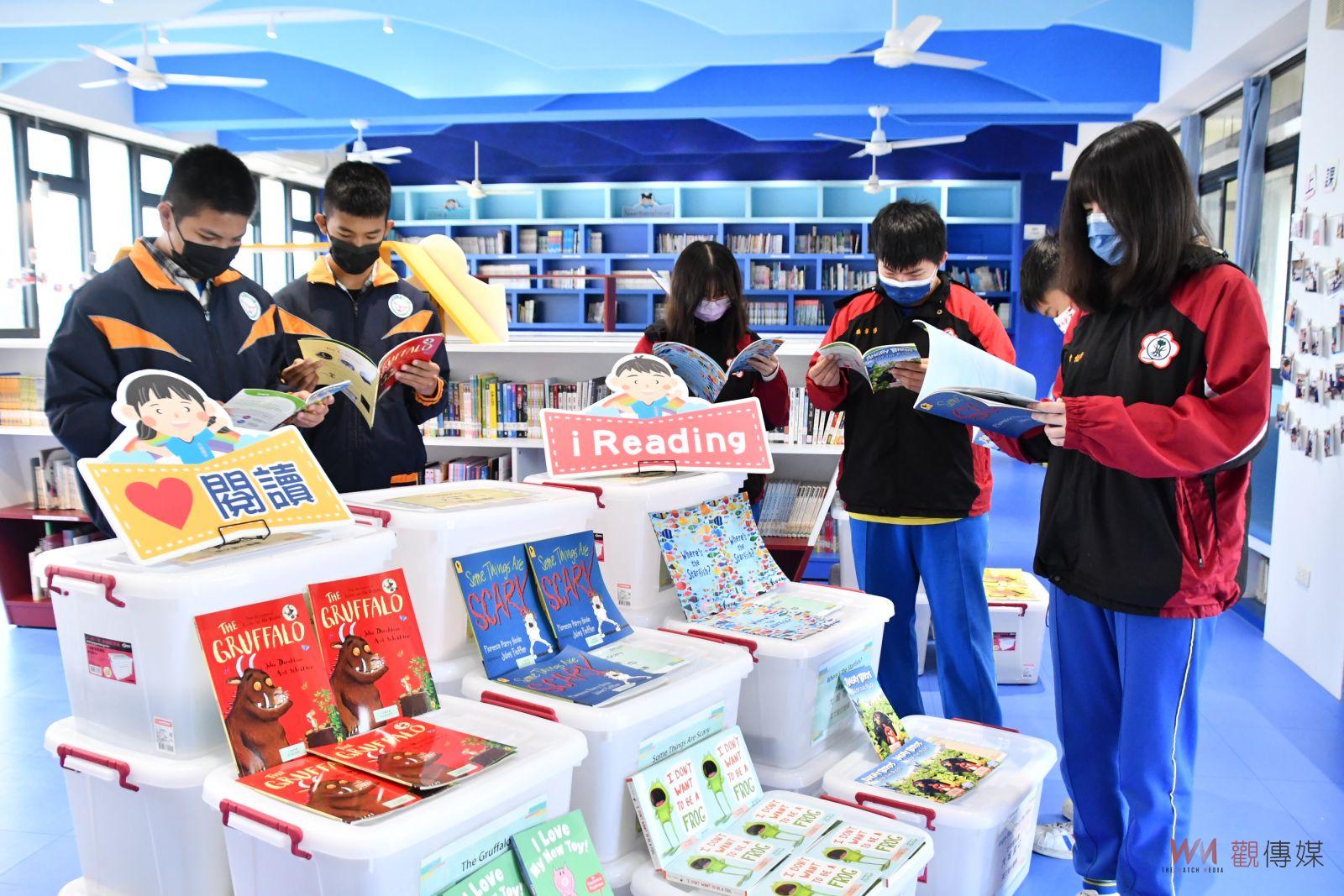 陳俗蓉捐贈「英文愛的書庫」讓孩子增加更多智慧 - https://www.watchmedia01.com