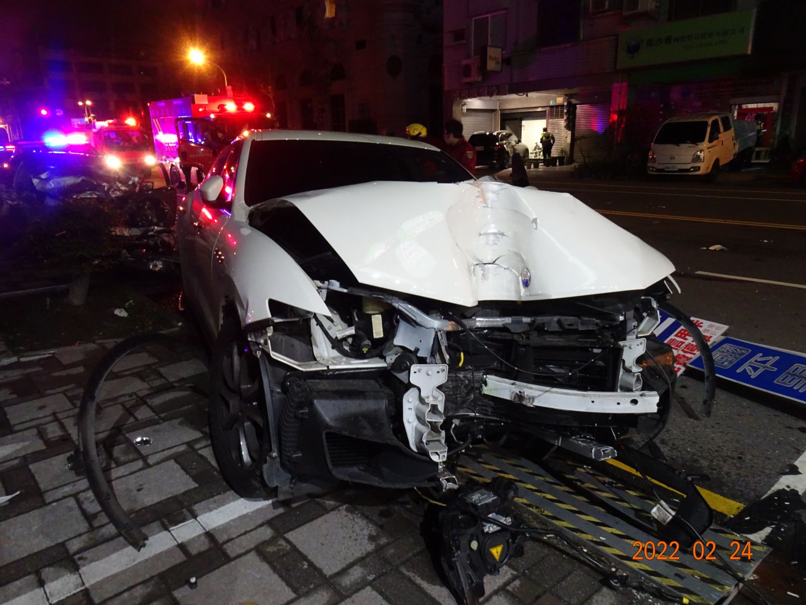 台南男子酒駕高速衝撞　人命危「海神」毀 - https://www.watchmedia01.com