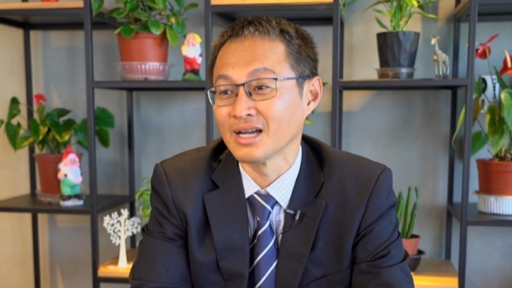 《踏出地平線》看五僑界菁英洄游 扎根台灣站穩世界 - https://www.watchmedia01.com