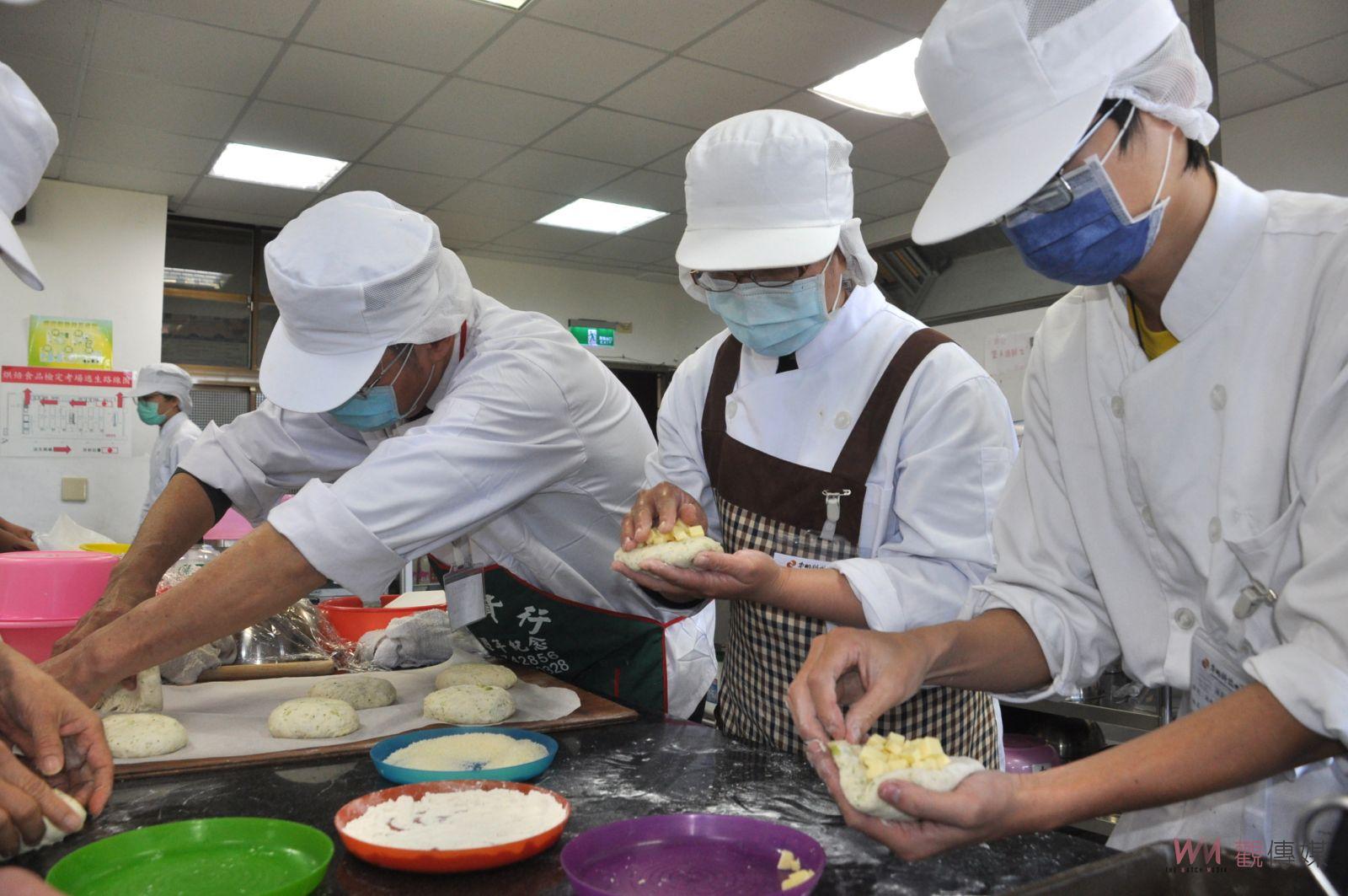 影／職訓有成一技在身　中州科技大學承辦歐式麵包實務班展現成果 - https://www.watchmedia01.com