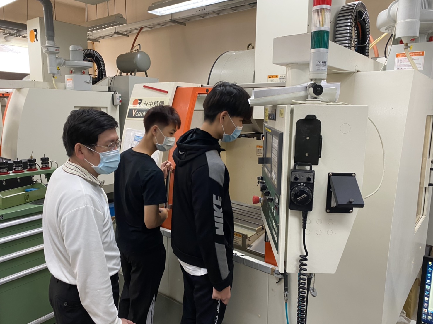 培育產業人才 CNC銑床乙級檢定吳鳳科大登場 - https://www.watchmedia01.com