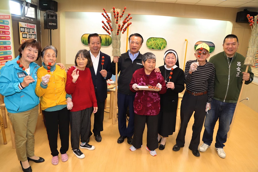 翁章梁推「一國中學區一日照」政策　佈建率達80.77% - https://www.watchmedia01.com