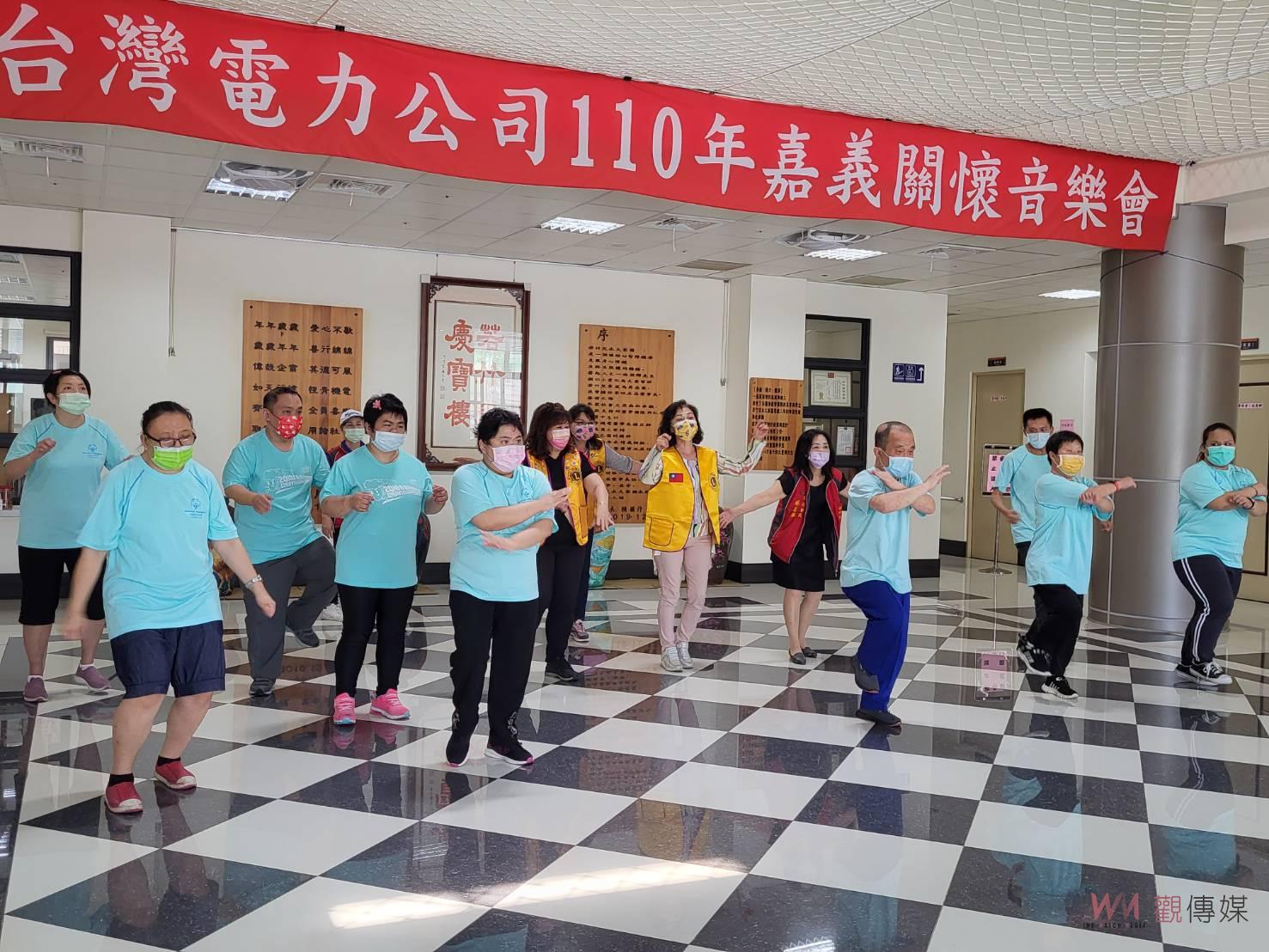 獅子會送愛捐畫義賣 支持若竹兒永續經營 - https://www.watchmedia01.com