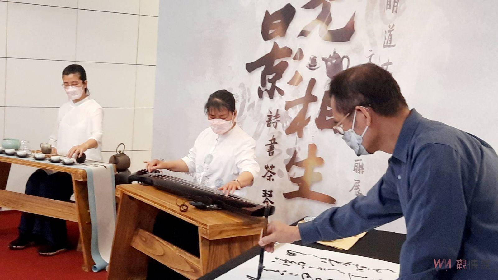 影／光影相生！明道大學中華文化傳播系師生聯展國資圖隆重開幕 - https://www.watchmedia01.com