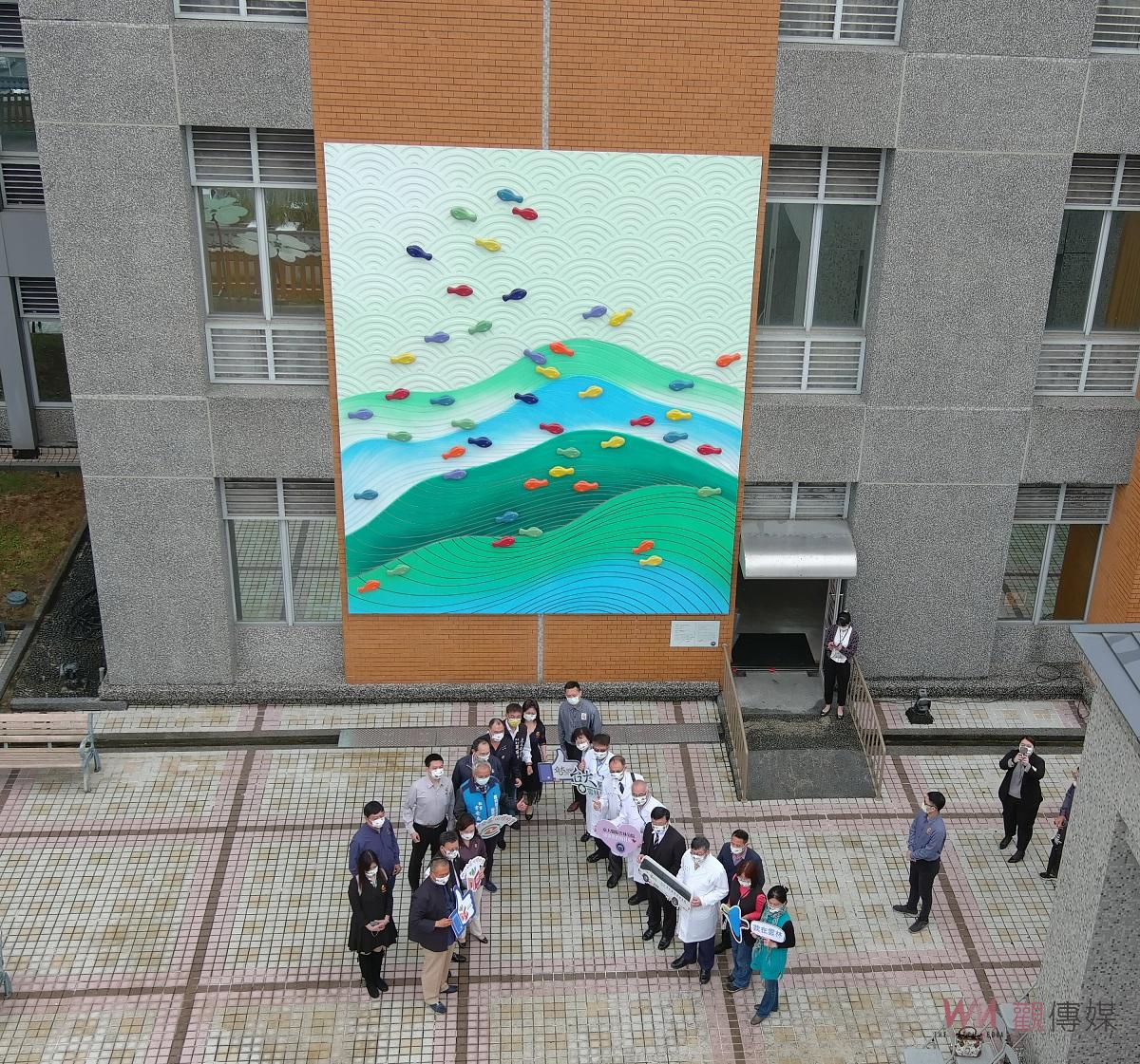 嘉楠集團捐贈臺大醫院雲林分院 景觀花園暨中型巴士啟用 - https://www.watchmedia01.com
