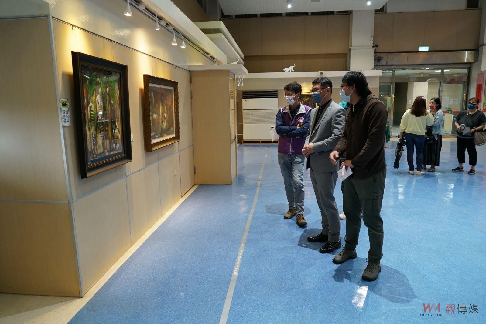 影／「黑手」畫家黃銘頡跳tone人生創作個展 - https://www.watchmedia01.com