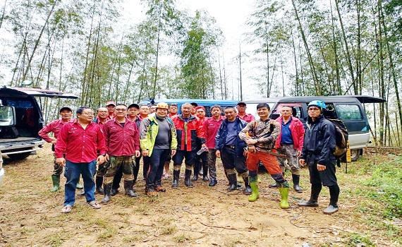 老翁南投鳳凰山走失受傷　警消成功救援 - https://www.watchmedia01.com
