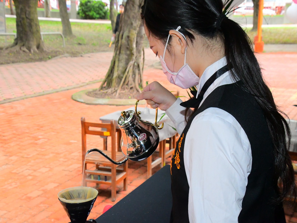 達德商工王牌出校門 餐飲科行動美食小鋪處處受歡迎 - https://www.watchmedia01.com