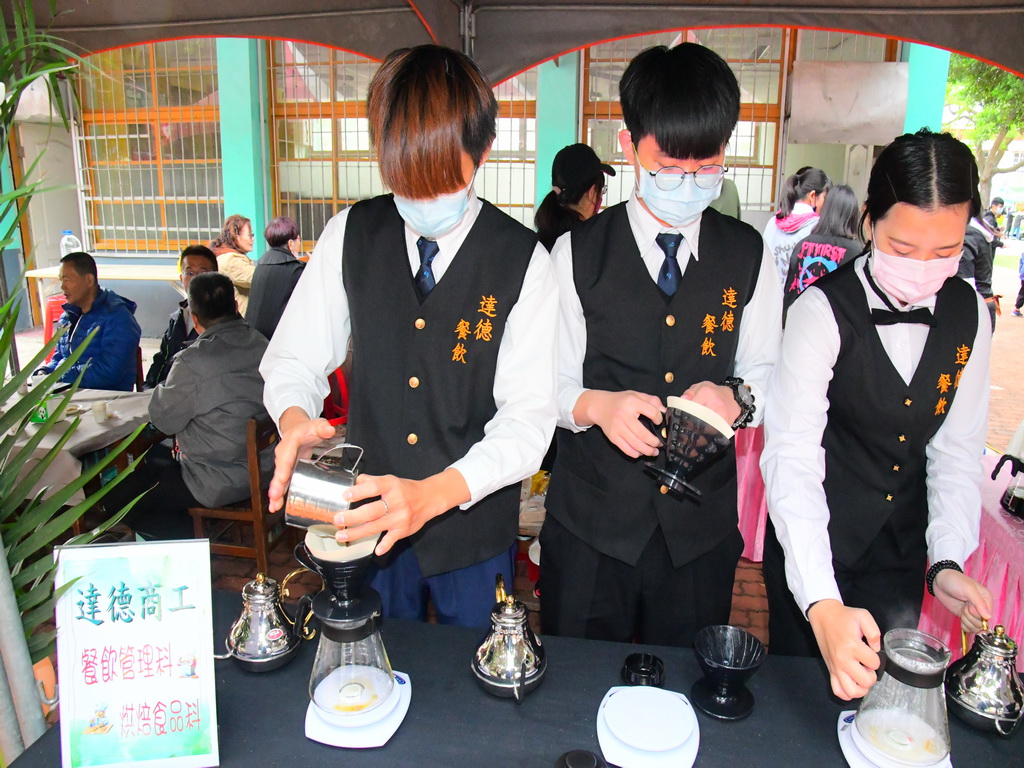 達德商工王牌出校門 餐飲科行動美食小鋪處處受歡迎 - https://www.watchmedia01.com