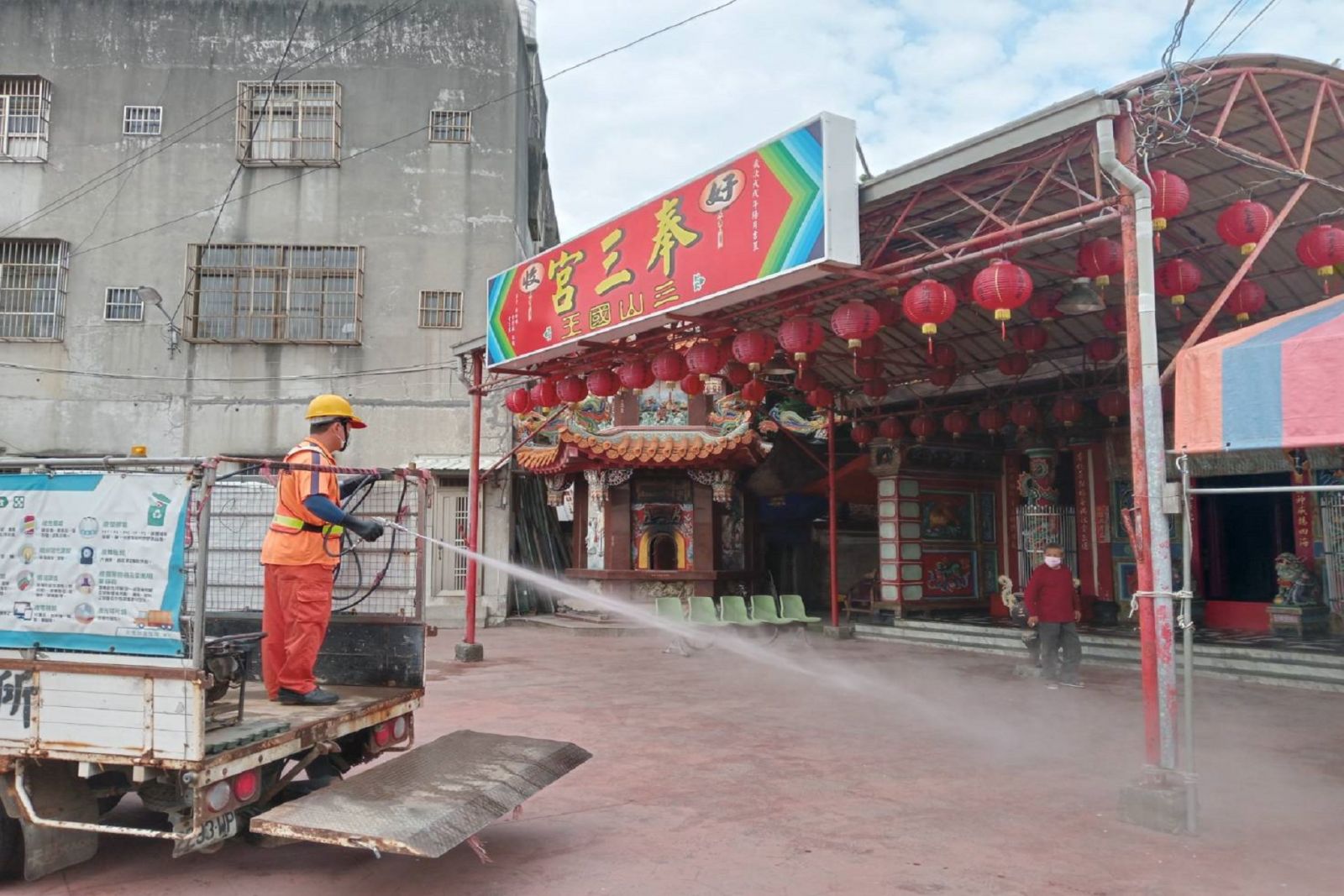 雲林新增1確診2足跡 女士官關聯3加1 - https://www.watchmedia01.com