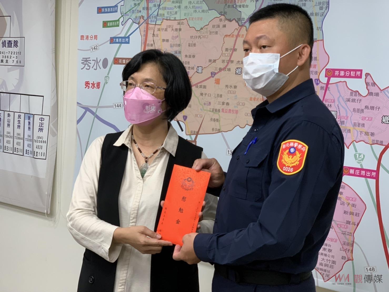 影／白狼率眾搶轎彰警多人掛彩　王惠美不捨員警受傷嚴正譴責暴力 - https://www.watchmedia01.com