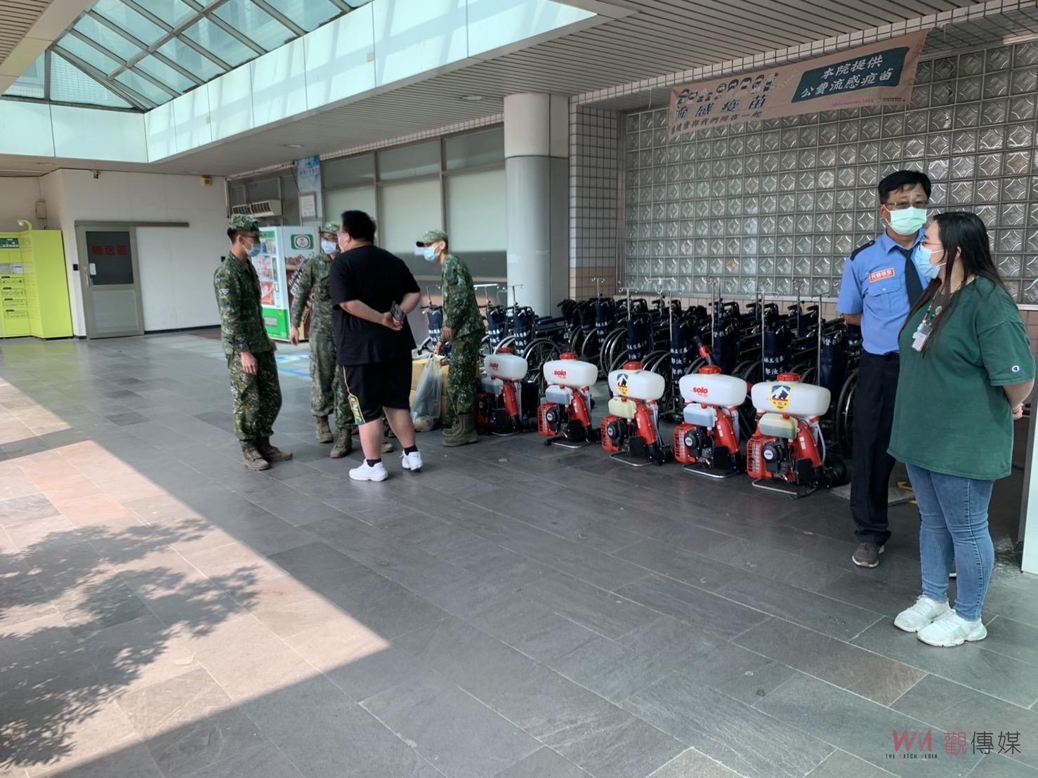 影／疫情炸鍋！新增6例感染源來自二林基督教醫院 國軍化學兵支援清消 - https://www.watchmedia01.com