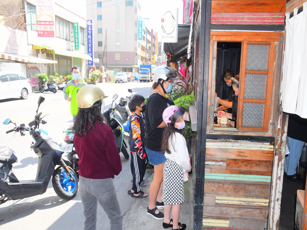 從員林出發的連鎖美食 幸福飯丸有闆娘堅持的經營傳奇 - https://www.watchmedia01.com