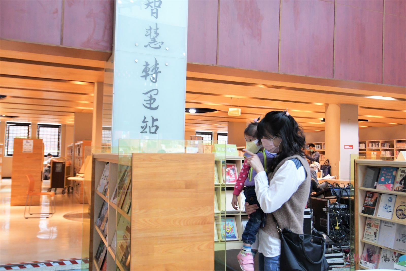 影／穿閱繪本任意門！2022彰化書香節起跑4/23-6/30縣立圖書館登場 - https://www.watchmedia01.com