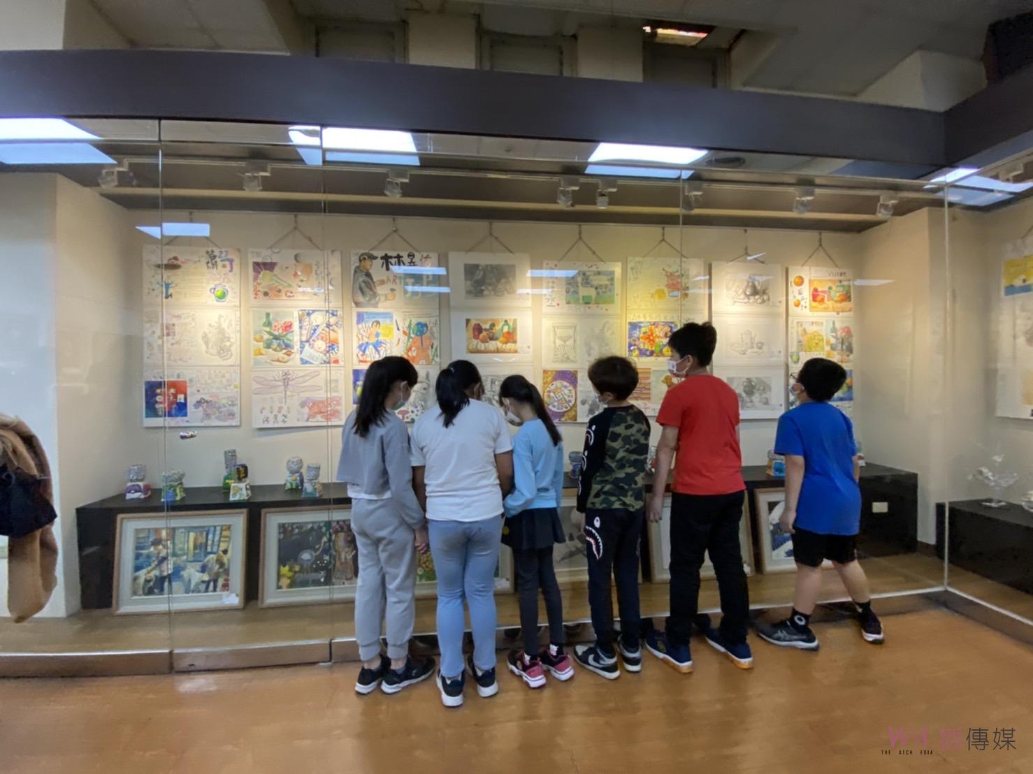 「藝」想昆蟲　忠孝國小美術班畢業美展都獨一無二 - https://www.watchmedia01.com